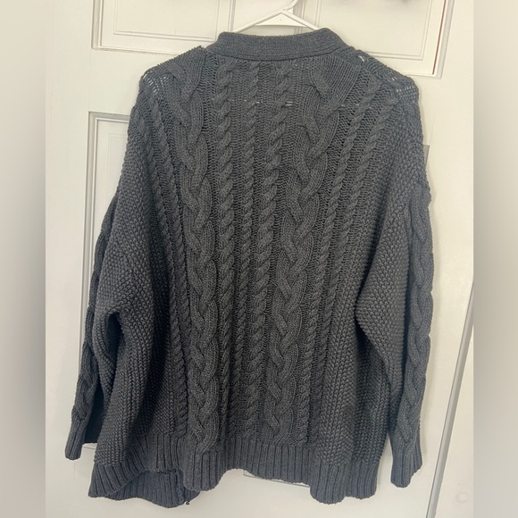 Quince 100% Cotton Oversized Cable Knot Cardigan in Charcoal - Picture 3 of 3